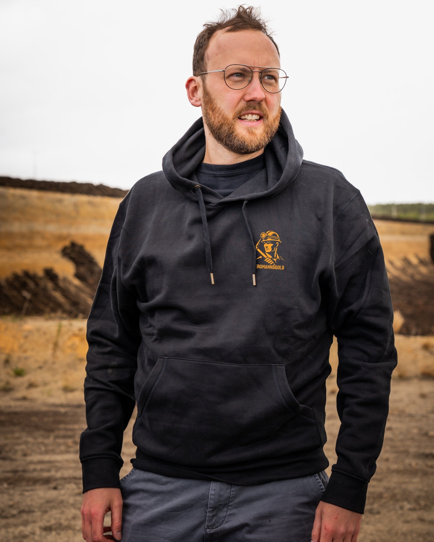 Hoodie KUMPELHERZ unisex schwarz