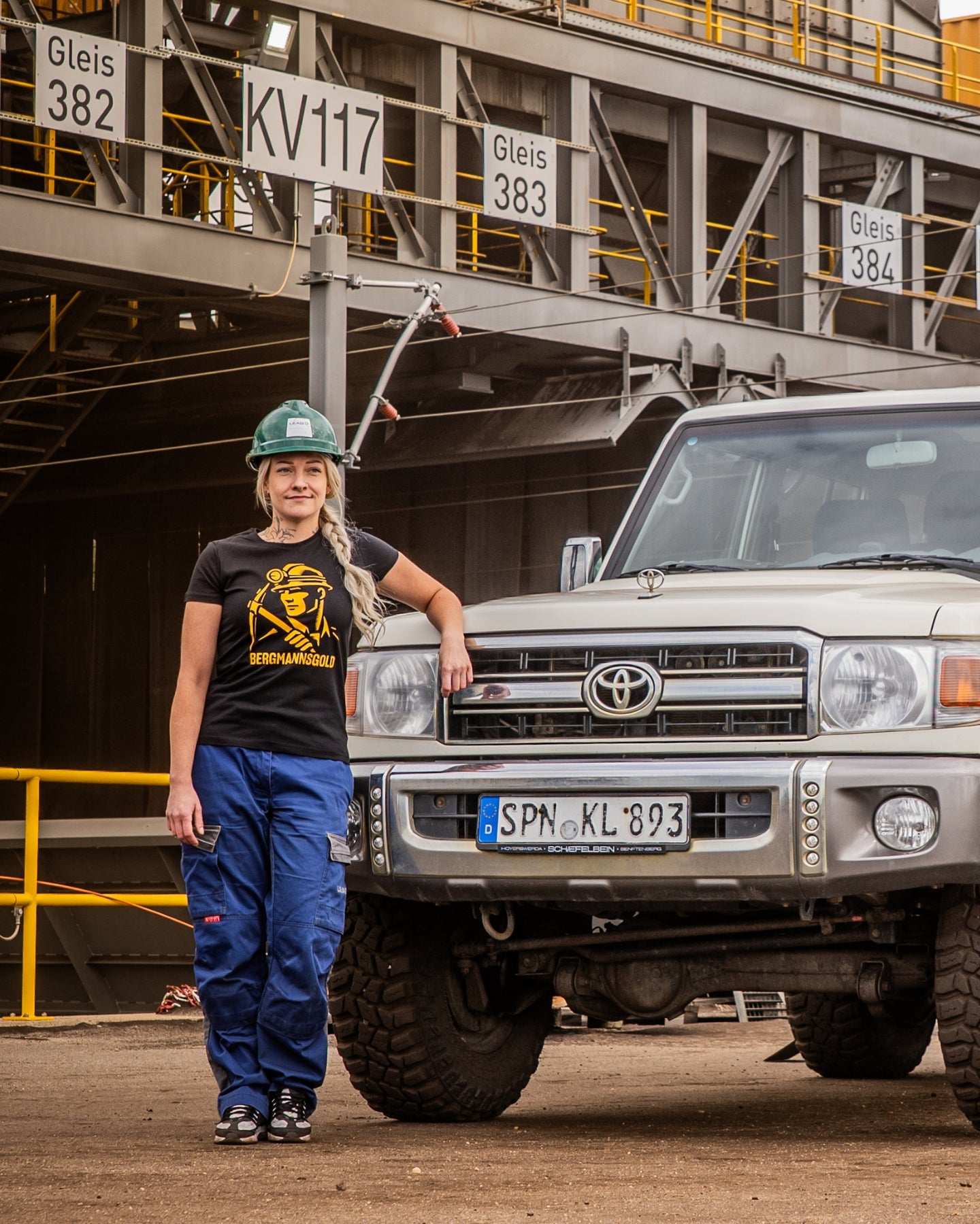 T-Shirt Damen KUMPELSTOLZ schwarz